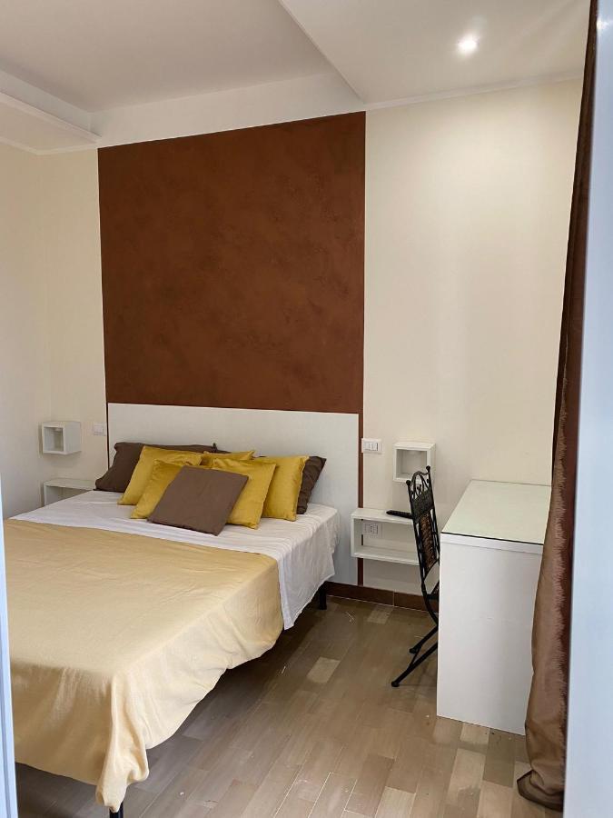 Room Milo Gallipoli Exterior foto